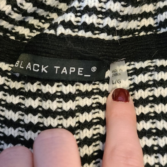 SOLD Cardigan Sweater - Picture 3 of 5